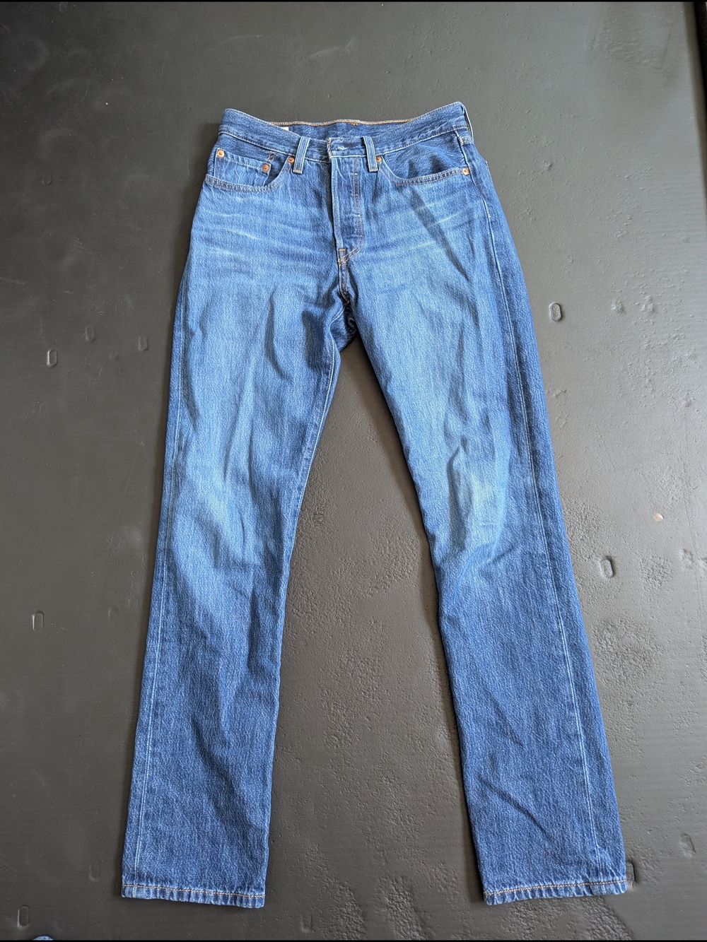 Levi’s Premium 501 Original Fit Jeans W26 L32 – Medium Wash – Like New